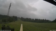 Archiv Foto Webcam Blick von der Talstation des Schlepplifts Buron auf den Lift und die Piste 05:00