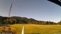 Archiv Foto Webcam Blick von der Talstation des Schlepplifts Buron auf den Lift und die Piste 05:00