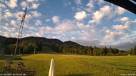 Archiv Foto Webcam Blick von der Talstation des Schlepplifts Buron auf den Lift und die Piste 05:00