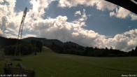 Archiv Foto Webcam Blick von der Talstation des Schlepplifts Buron auf den Lift und die Piste 11:00