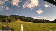Archiv Foto Webcam Blick von der Talstation des Schlepplifts Buron auf den Lift und die Piste 17:00