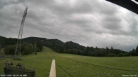 Archiv Foto Webcam Blick von der Talstation des Schlepplifts Buron auf den Lift und die Piste 08:00