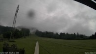 Archiv Foto Webcam Blick von der Talstation des Schlepplifts Buron auf den Lift und die Piste 07:00