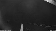 Archiv Foto Webcam Blick von der Talstation des Schlepplifts Buron auf den Lift und die Piste 03:00