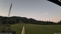Archiv Foto Webcam Blick von der Talstation des Schlepplifts Buron auf den Lift und die Piste 05:00