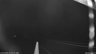 Archiv Foto Webcam Blick von der Talstation des Schlepplifts Buron auf den Lift und die Piste 21:00