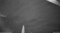 Archiv Foto Webcam Blick von der Talstation des Schlepplifts Buron auf den Lift und die Piste 05:00