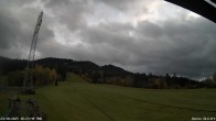 Archiv Foto Webcam Blick von der Talstation des Schlepplifts Buron auf den Lift und die Piste 17:00