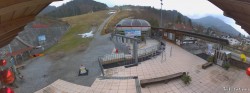 Archived image Webcam Oberaudorf Hocheck ski resort: base station 06:00