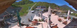 Archived image Webcam Oberaudorf Hocheck ski resort: base station 11:00