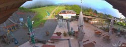Archived image Webcam Oberaudorf Hocheck ski resort: base station 06:00