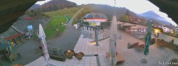 Archived image Webcam Oberaudorf Hocheck ski resort: base station 06:00