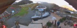 Archived image Webcam Oberaudorf Hocheck ski resort: base station 13:00