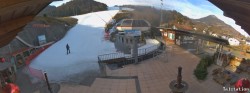 Archived image Webcam Oberaudorf Hocheck ski resort: base station 11:00