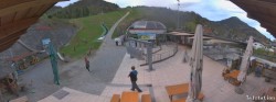 Archived image Webcam Oberaudorf Hocheck ski resort: base station 11:00