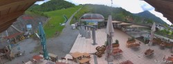 Archived image Webcam Oberaudorf Hocheck ski resort: base station 11:00