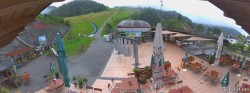 Archived image Webcam Oberaudorf Hocheck ski resort: base station 05:00