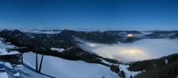 Archiv Foto Webcam Zwölferhorn im Salzkammergut 04:00