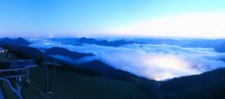 Archiv Foto Webcam Zwölferhorn im Salzkammergut 03:00