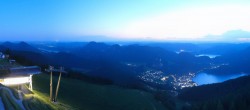 Archiv Foto Webcam Zwölferhorn im Salzkammergut 03:00