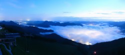 Archiv Foto Webcam Zwölferhorn im Salzkammergut 03:00