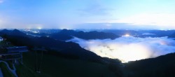 Archiv Foto Webcam Zwölferhorn im Salzkammergut 03:00