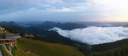 Archiv Foto Webcam Zwölferhorn im Salzkammergut 05:00