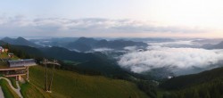 Archiv Foto Webcam Zwölferhorn im Salzkammergut 05:00