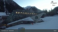Archived image Webcam Base Station Galzigbahn 04:00