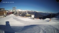 Archived image Webcam Upper Station of the Venetbahn in Landeck 09:00