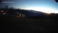 Archived image Webcam Upper Station of the Venetbahn in Landeck 05:00
