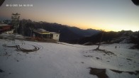 Archived image Webcam Upper Station of the Venetbahn in Landeck 06:00
