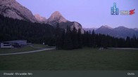 Archiv Foto Webcam Sicht auf das Kinderland an der Ehrwalder Alm 04:00