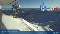 Archived image Webcam Tiroler Zugspitzbahn Top Station 14:00