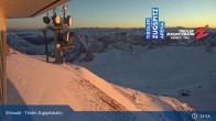 Archived image Webcam Tiroler Zugspitzbahn Top Station 16:00