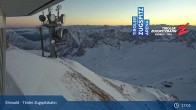 Archived image Webcam Tiroler Zugspitzbahn Top Station 02:00