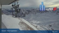 Archived image Webcam Tiroler Zugspitzbahn Top Station 14:00