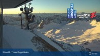 Archived image Webcam Tiroler Zugspitzbahn Top Station 07:00