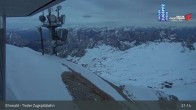 Archived image Webcam Tiroler Zugspitzbahn Top Station 02:00
