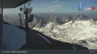 Archived image Webcam Tiroler Zugspitzbahn Top Station 06:00