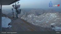 Archiv Foto Webcam Tiroler Zugspitzbahn: Bergstation 04:00