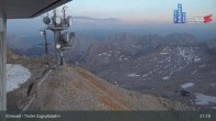 Archiv Foto Webcam Tiroler Zugspitzbahn: Bergstation 02:00