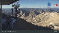 Archived image Webcam Tiroler Zugspitzbahn Top Station 06:00