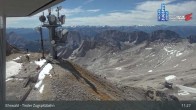 Archived image Webcam Tiroler Zugspitzbahn Top Station 10:00