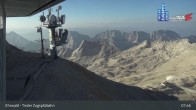 Archiv Foto Webcam Tiroler Zugspitzbahn: Bergstation 07:00