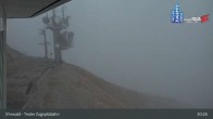 Archived image Webcam Tiroler Zugspitzbahn Top Station 09:00