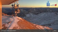 Archiv Foto Webcam Tiroler Zugspitzbahn: Bergstation 04:00