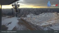 Archived image Webcam Tiroler Zugspitzbahn Top Station 07:00