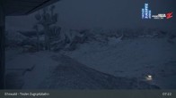 Archived image Webcam Tiroler Zugspitzbahn Top Station 06:00