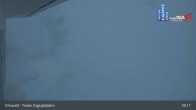 Archived image Webcam Tiroler Zugspitzbahn Top Station 04:00